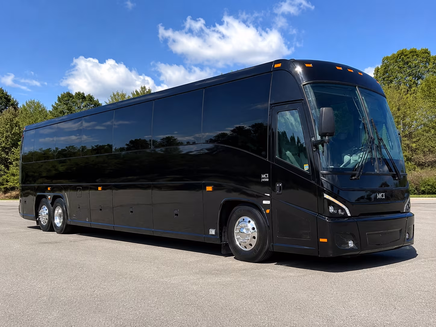 wine trail buses to historic downtown grapevine from flower mound